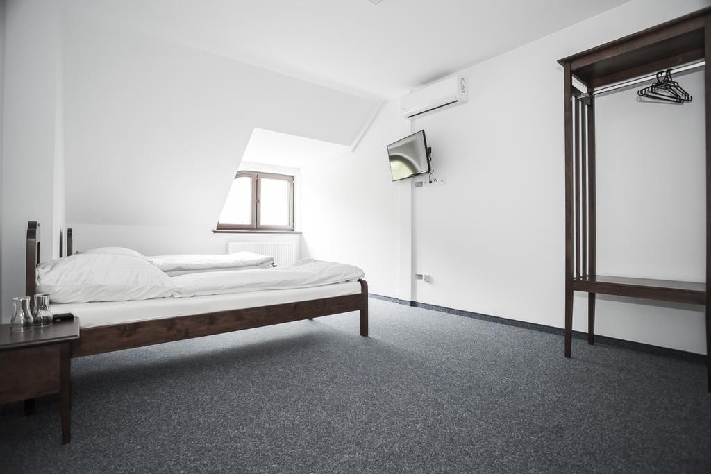 Bed and Breakfast W Starym Mlynie Milicz Habitación foto